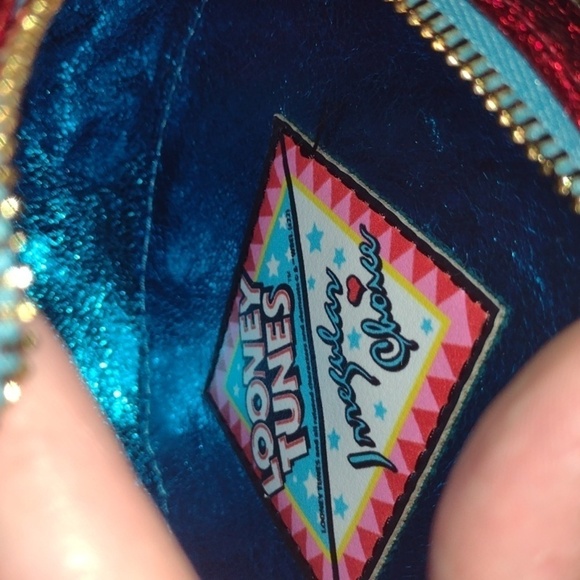 Irregular choice looney tunes coin purse one side fuzzy - Picture 5 of 13